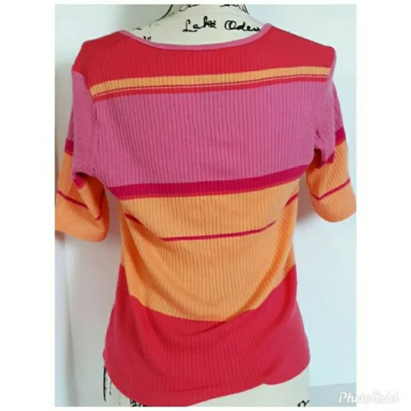 Womens Medium Top 3/4" Sleeved Striped ribbed slim fit shirt - Picture 3 of 9